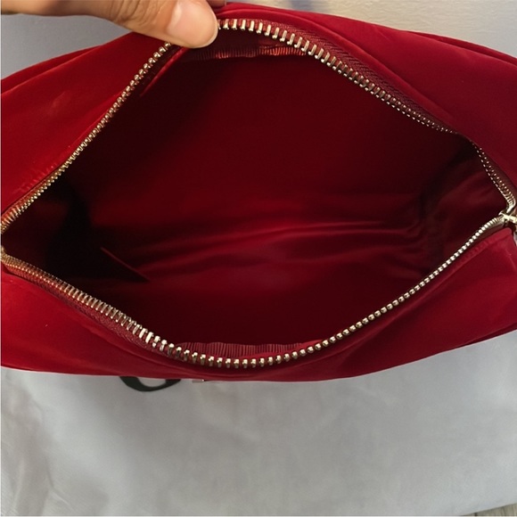 Authentic Gucci Cosmetic Makeup Pouch - Picture 3 of 3